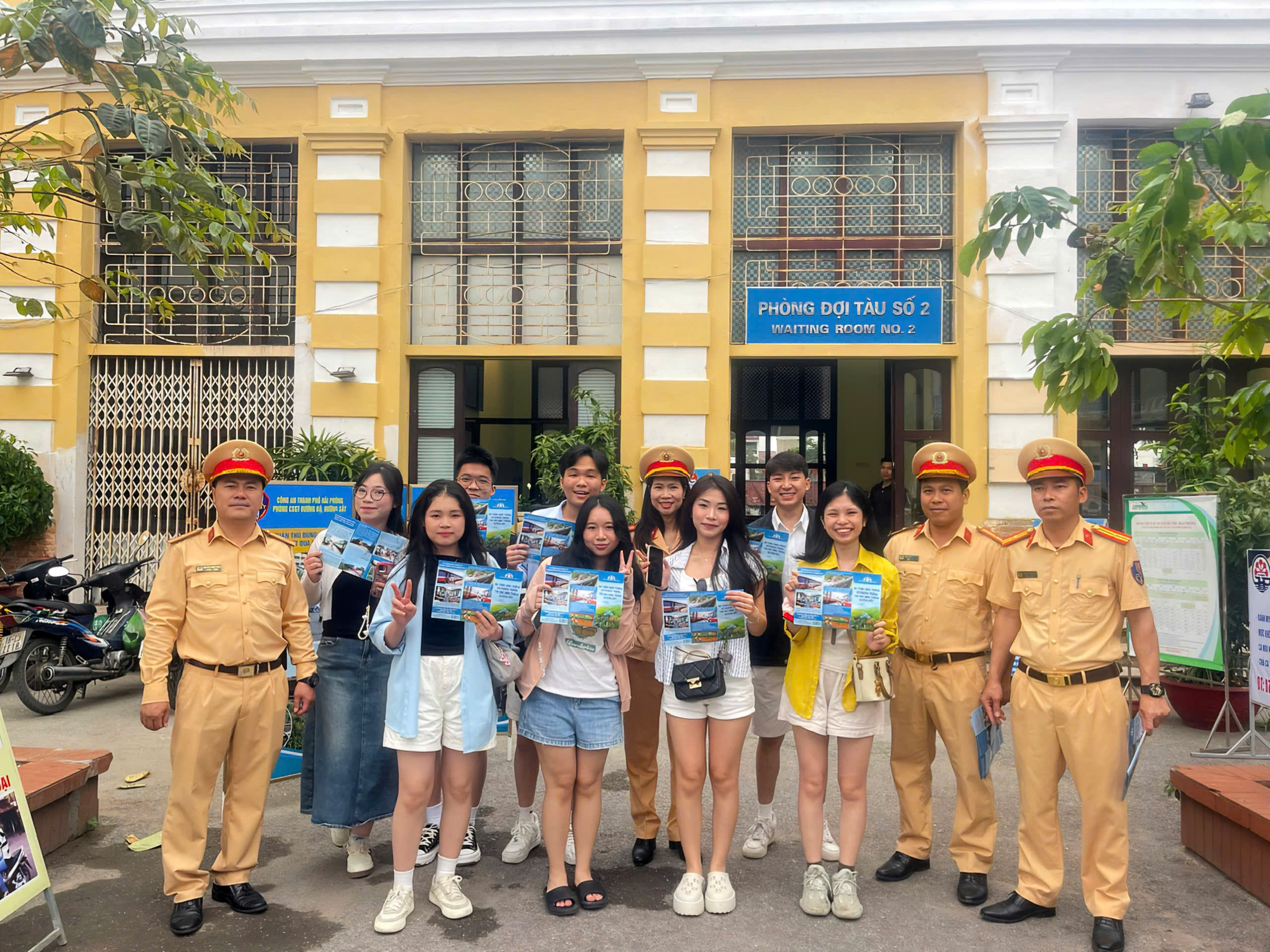 Đội CSGT đường sắt: Tăng cường đảm bảo trật tự an toàn giao thông tuyến đường sắt dịp Lễ 30/4, 01/5 và kỷ niệm 70 năm ngày giải phóng Hải Phòng